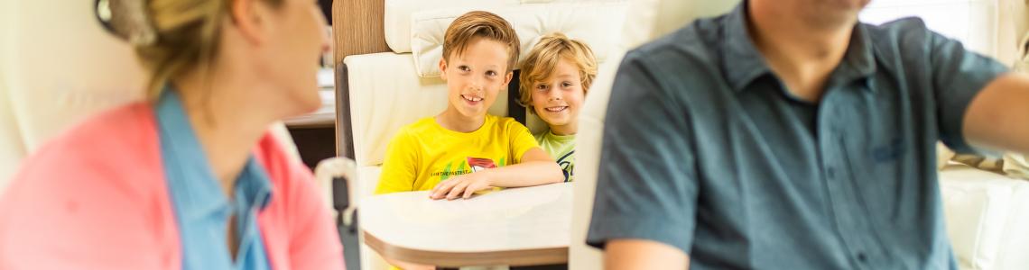 Sur la route des vacances avec les enfants